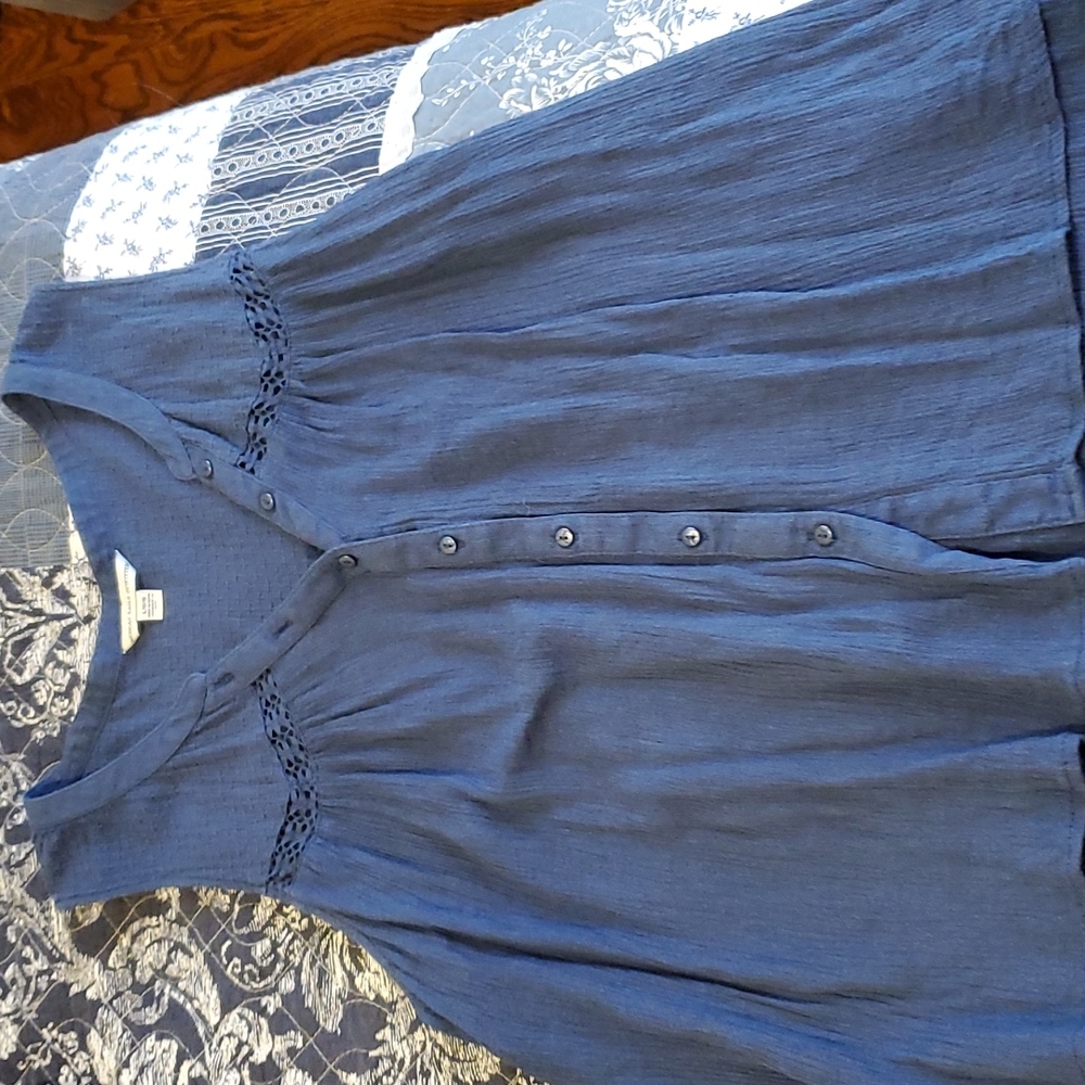 Womens shirts size lg